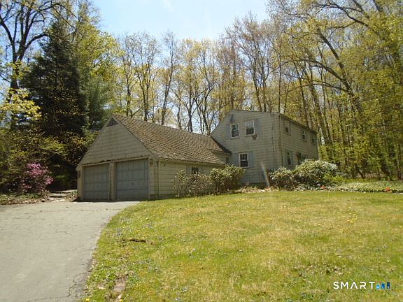 3rd image of 49 Northwoods Road