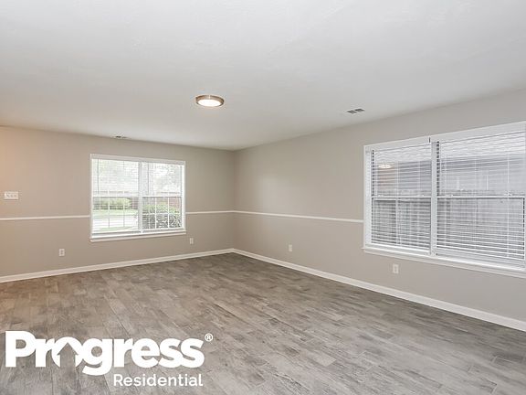 5th image of 2868 Shallow Brook Ln