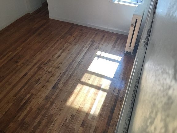 5th image of 4750 45th St APT 3R