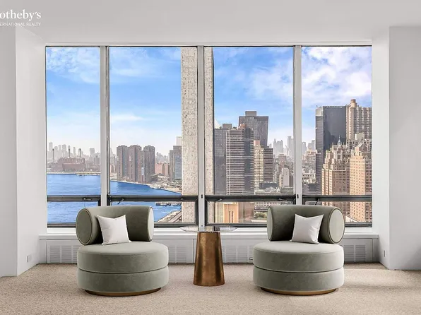 870 United Nations Plz APT 28A, New York, NY 10017