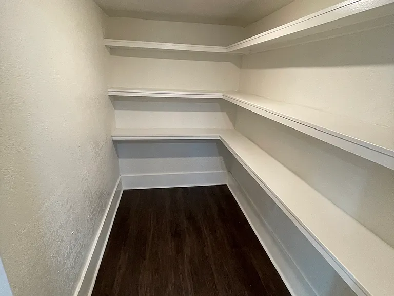 Extra Large Pantry!