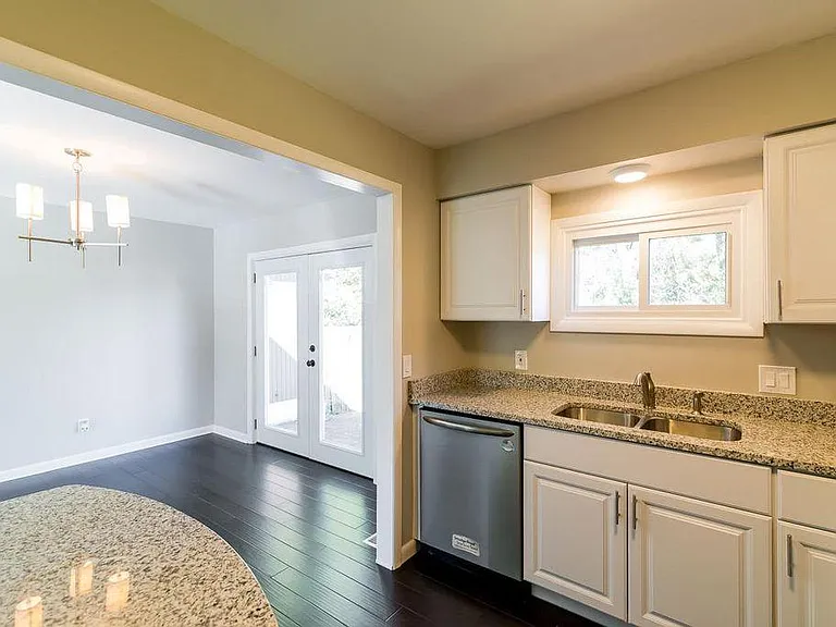 500 Doral Country Dr — Photo 9