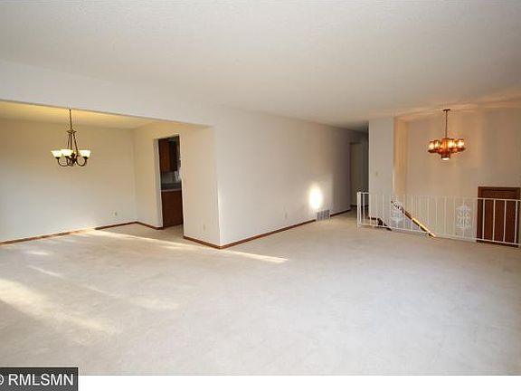 4th image of 13213 Girard Ct