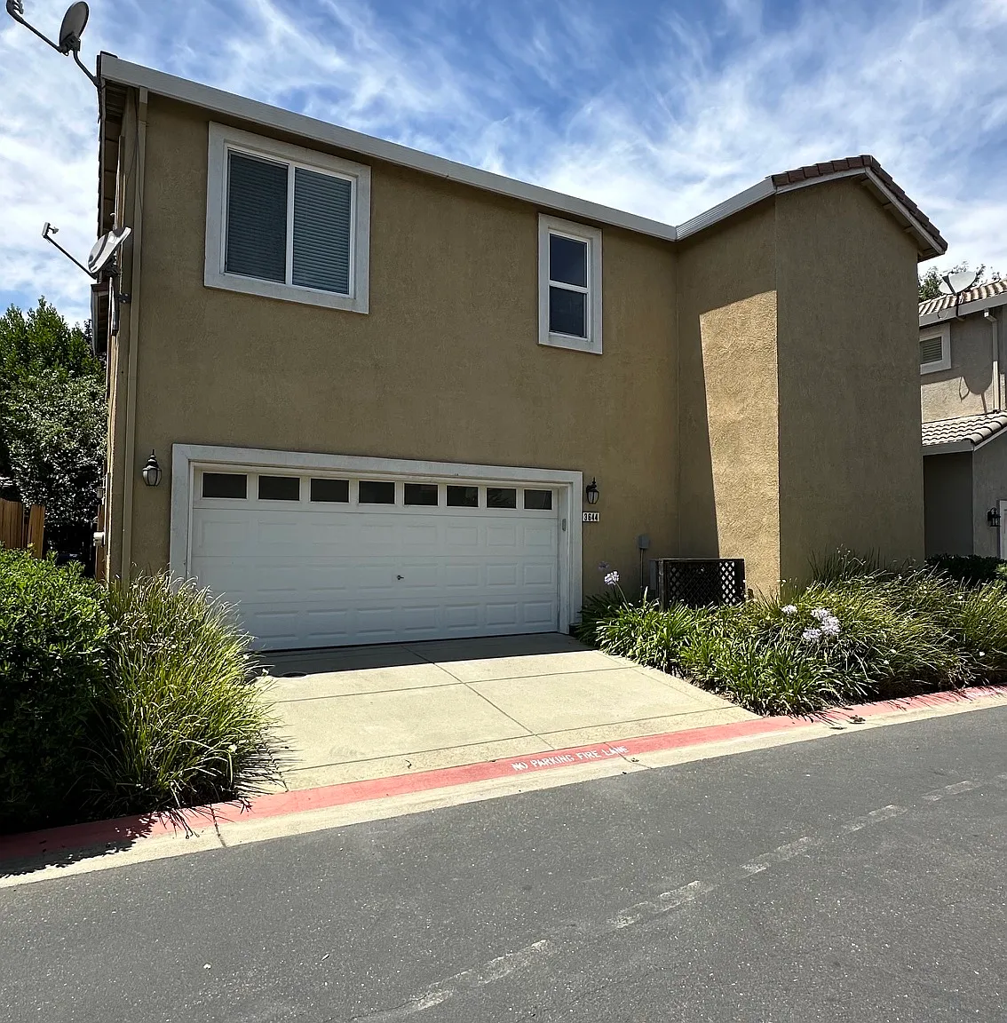 3 bed, 1941 sqft, $2,995 — Photo 4