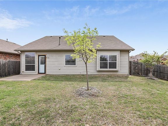 5th image of 6201 Claire Dr
