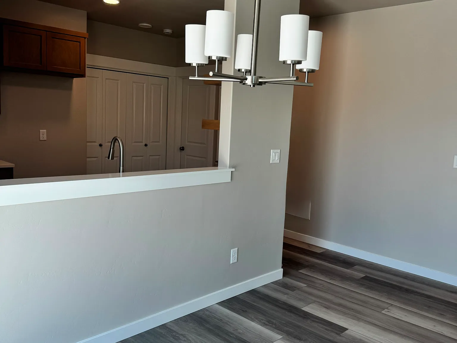 3 bed, 1201 sqft, $2,300 — Photo 3