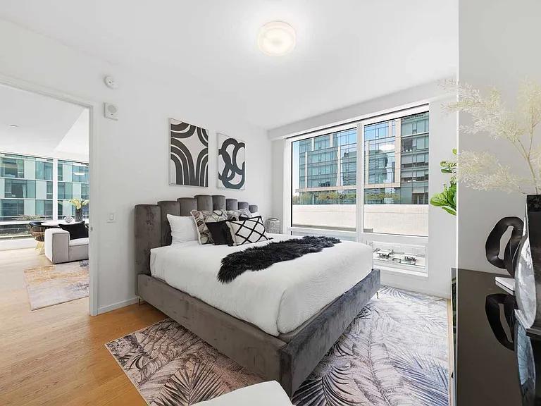 877 Francisco St #728 — Photo 18