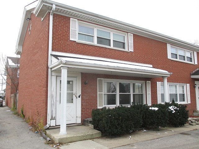 1st image of 3015 S Lynn Ct #E