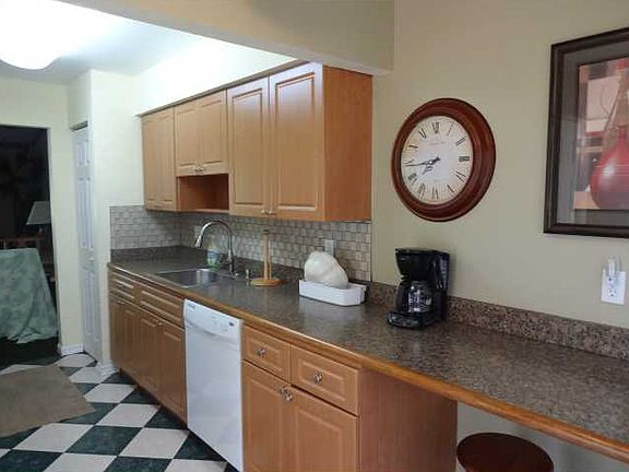 2nd image of 1301 Sandpiper Blvd #Na
