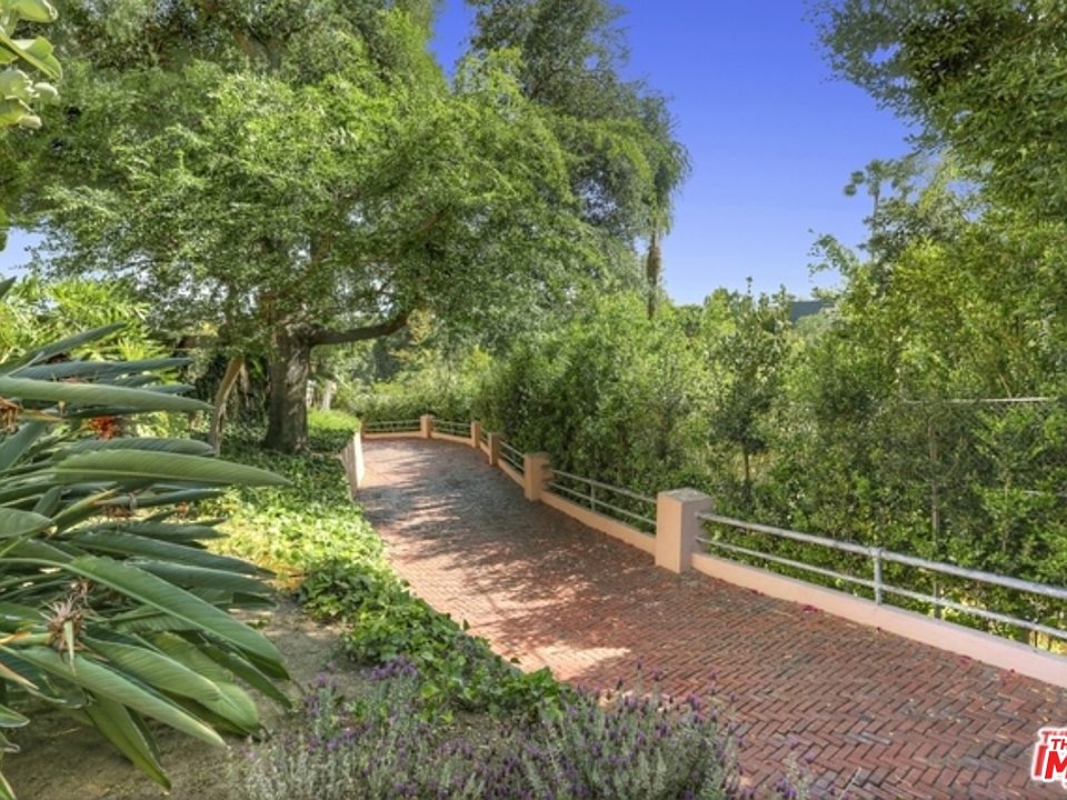 4533 Cockerham Dr, Los Angeles, CA 90027 | Zillow