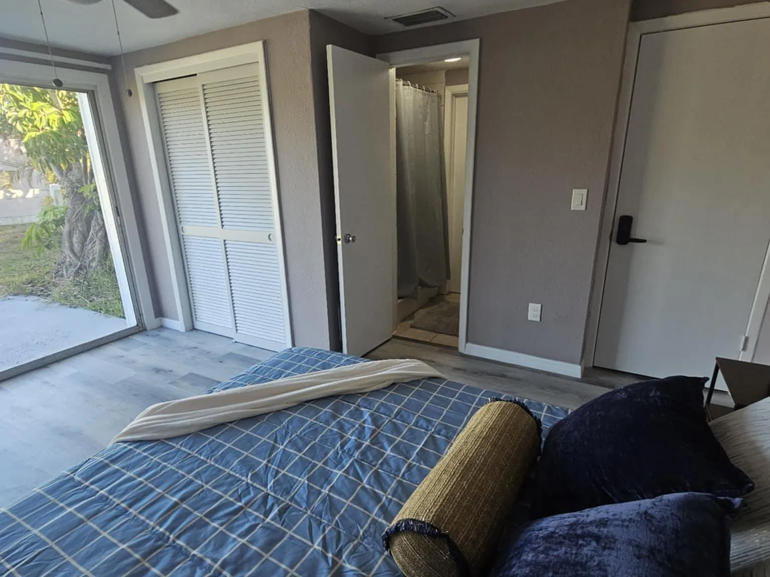 4 bed, 2.0 bath, 1724 sqft, $936 — Photo 4