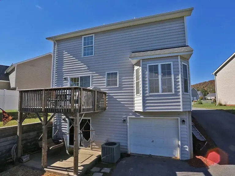 2615 Paddington Station Ln — Photo 5