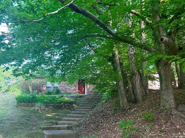 405 Longwood Dr, Vicksburg, MS 39180