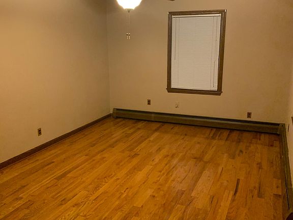 2nd image of 2235 Worthington Ave