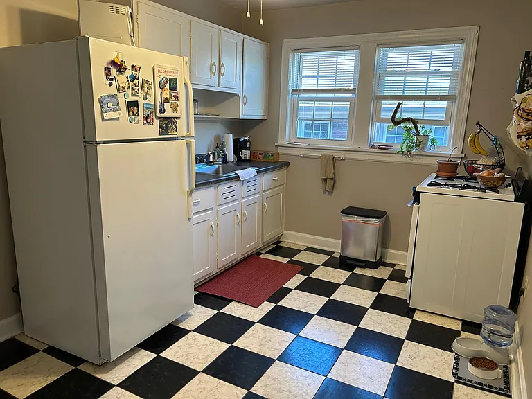 1112 Hilliard Ave #4 — Photo 5