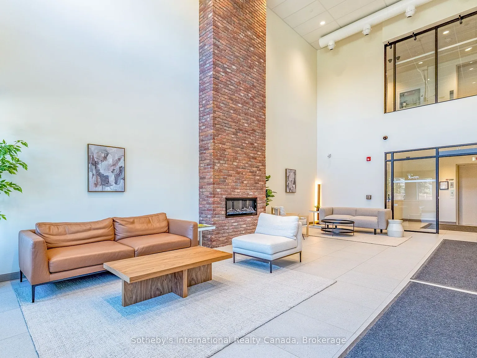 3 bed, $3,300 — Photo 4