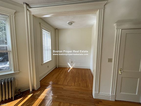 15 Queensberry St. #5 Boston - Fenway Unit Photo 5