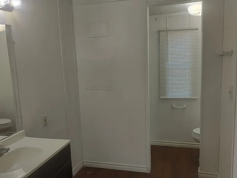 3328 Keith Ave — Photo 5
