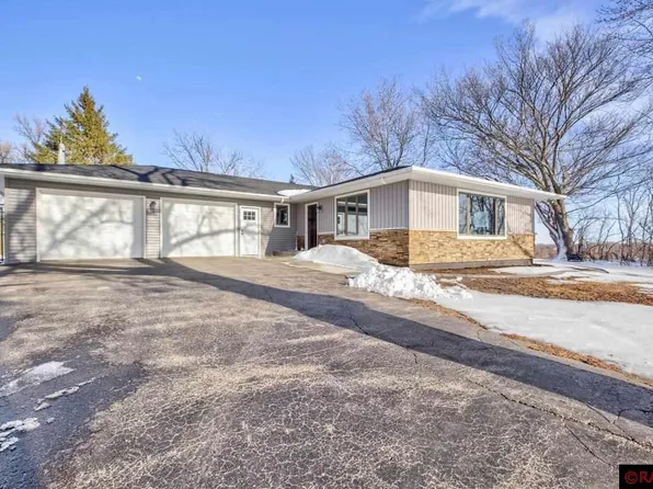 19987 515th Ave, Lake Crystal, MN 56055