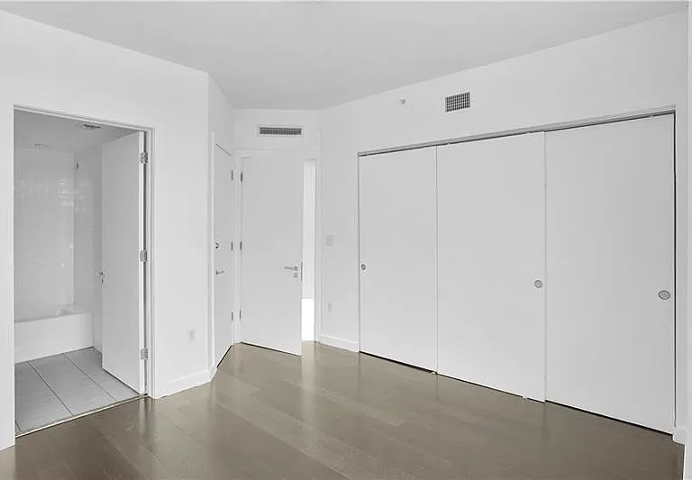 720 NE 62nd St #4 — Photo 6