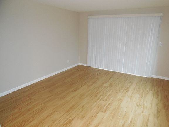 2nd image of 8415 Park Dr APT 9