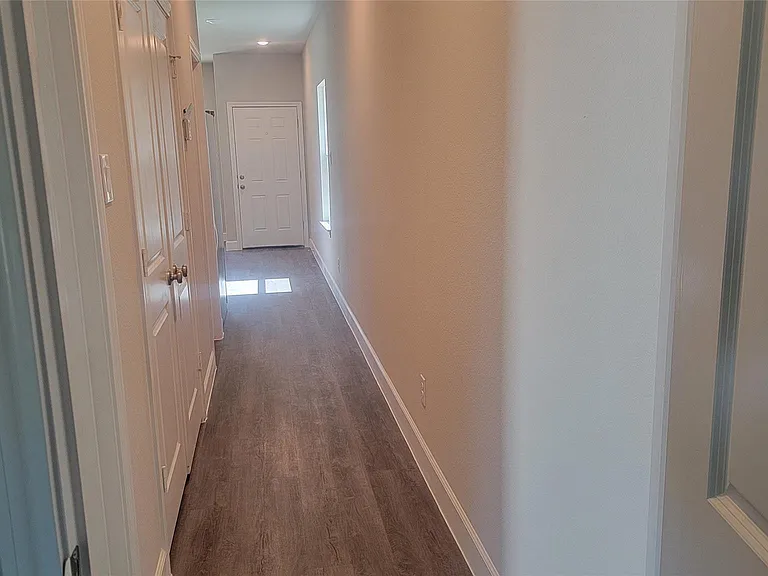 10108 Barberry St — Photo 9