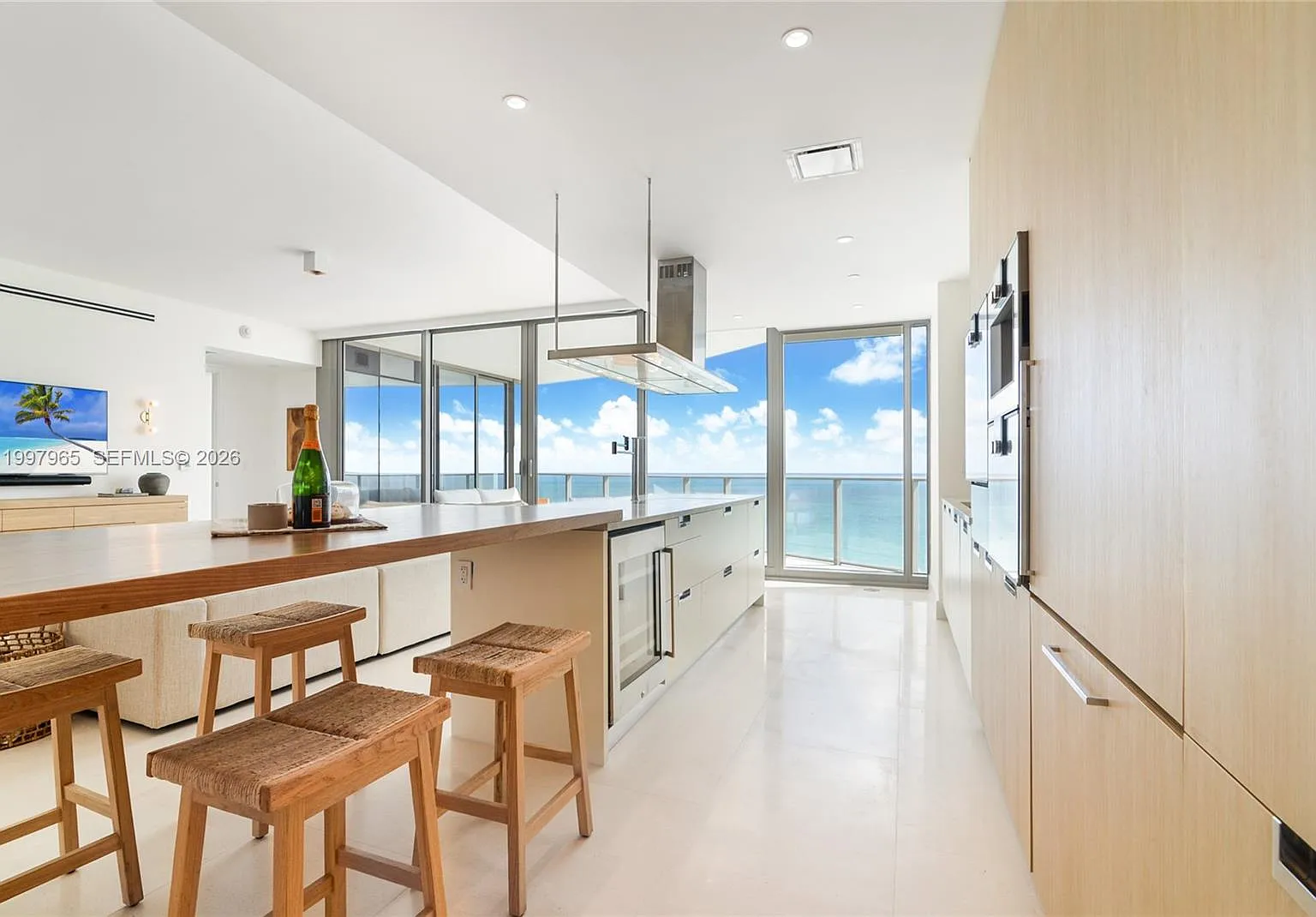 15701 Collins Condo — Photo 4