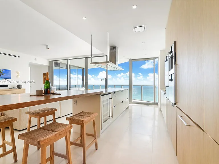 15701 Collins Ave #2302 — Photo 4