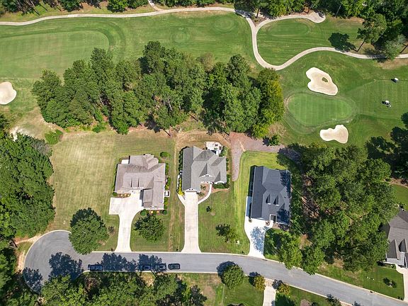2nd image of 132 Gunnery Ct