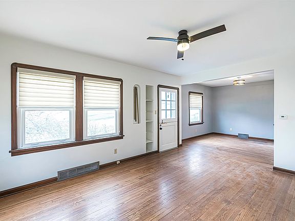 2nd image of 638 Oakmont Ave