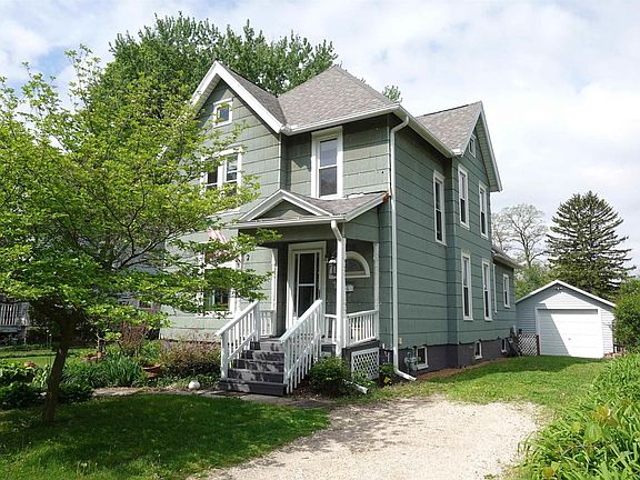 3rd image of 956 N Cedar St