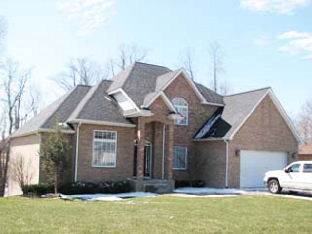 1st image of 121 Brierhill Dr