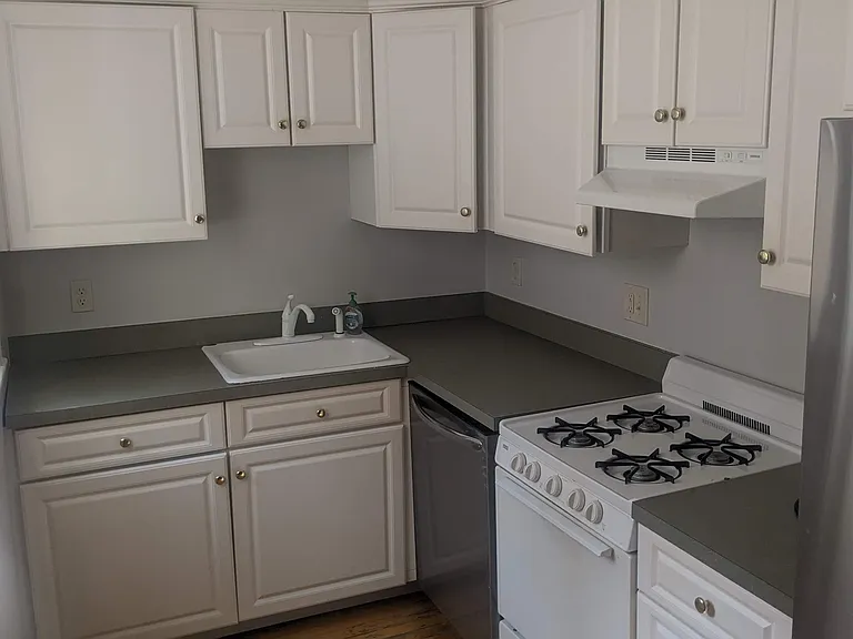 1641 Commonwealth Ave — Photo 8