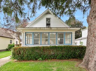 1006 N Livingston St, Bloomington, IL 61701