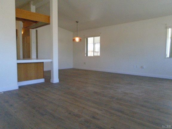 5th image of 860-36 E Grangeville Blvd