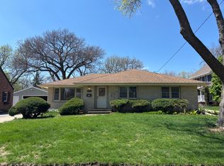 2716 49th St, Des Moines, IA 50310