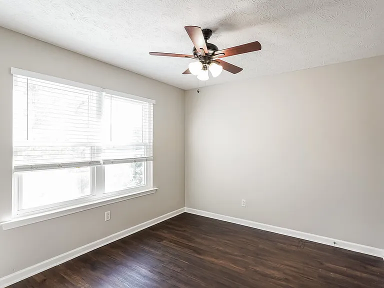 2809 Windcrest Trl — Photo 13