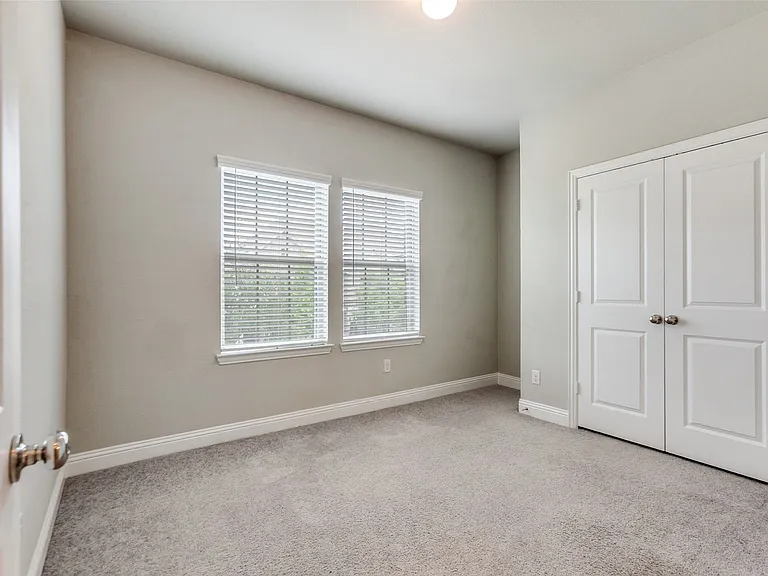 1544 Windermere Way — Photo 7