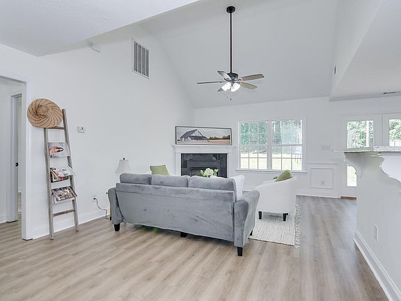 3rd image of 5024 Trickling Creek Dr