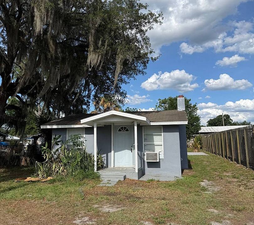 1st image of 1035 N Davis Ave