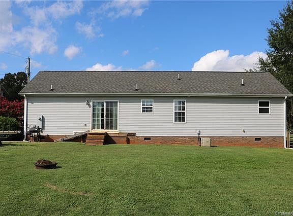 5th image of 105 Lakeview Dr