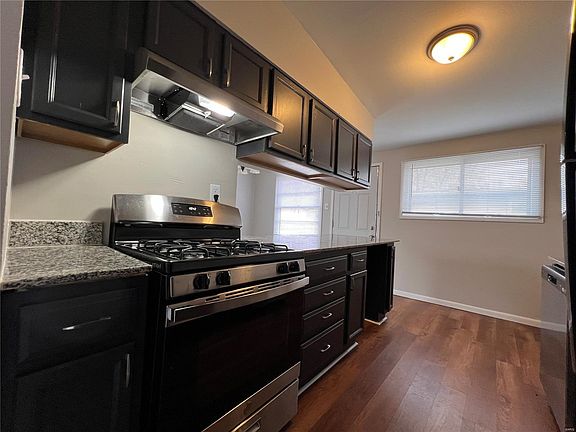 5th image of 790 Saint Anthony Ln
