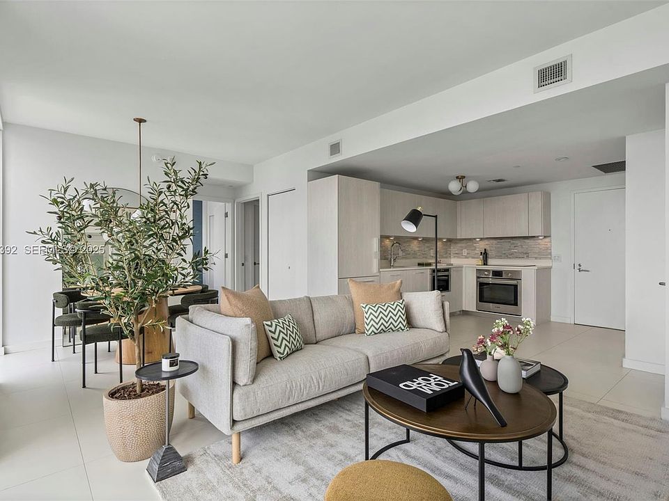 1st image of 501 NE 31st St Unit 3409