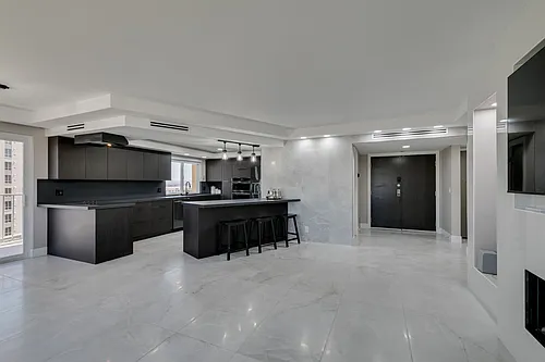 205 E Harmon Ave #1012 Photo 1
