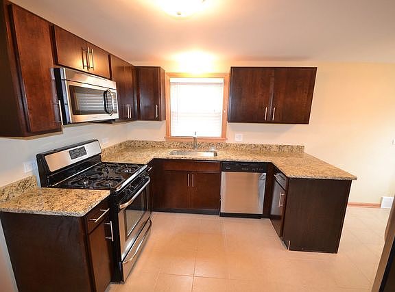 4th image of 6116 S Narragansett Ave