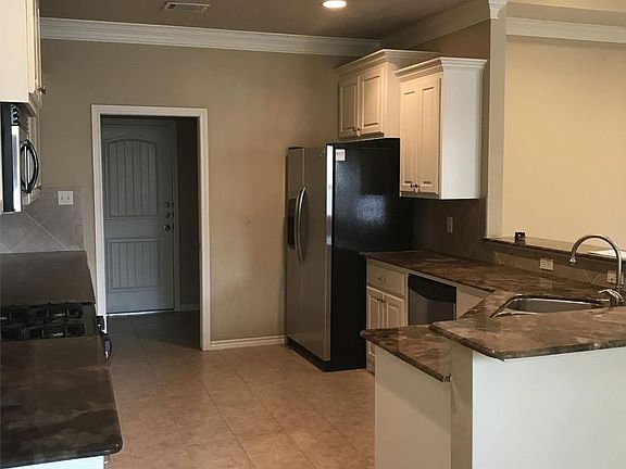 5th image of 8413 Alison Ave
