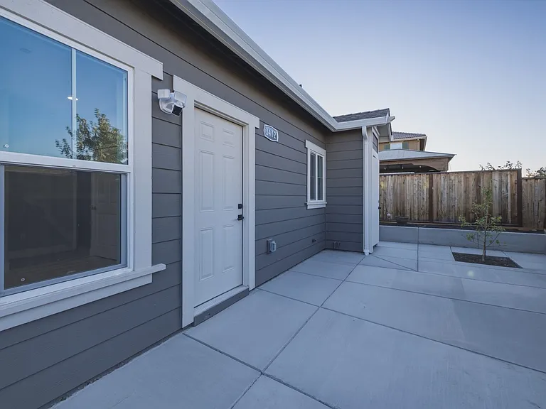 3472 Singh Ln — Photo 31