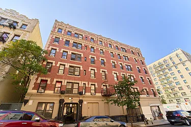 3856 Broadway in Washington Heights