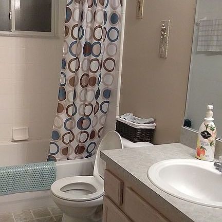 4th image of 2634 Glen Oaks Dr