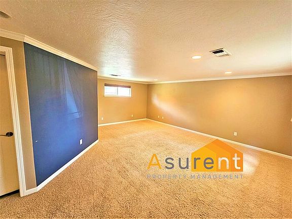 4th image of 3085 Connell Ave